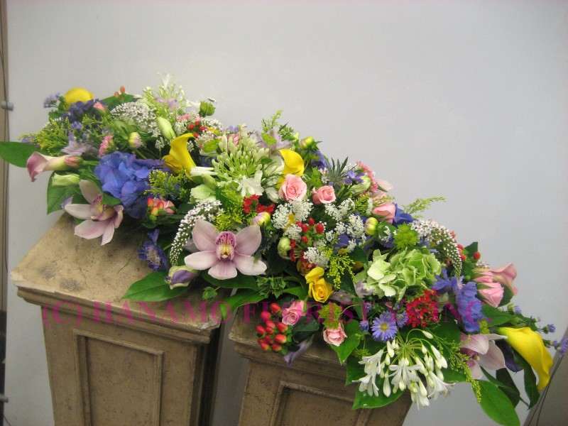 TABL014 Long & Low Seasonal Table Centre Arrangement